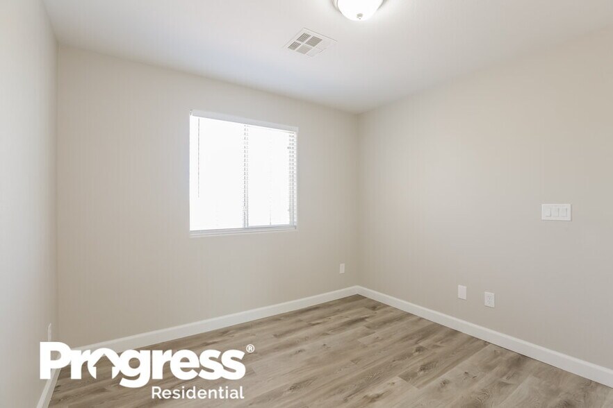 Building Photo - 9775 Bonanza Creek Ave