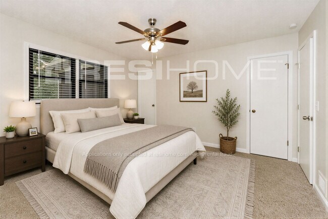 Building Photo - 4087 Essex Dr