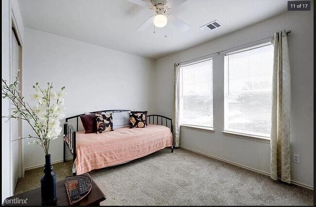 Building Photo - 3 br, 2.5 bath House - 11900 Lima Drive