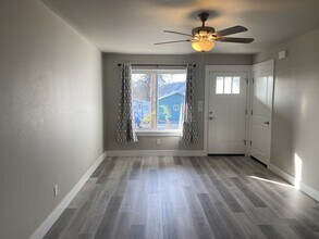 Building Photo - engk06