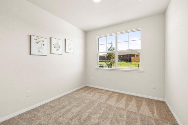 Building Photo - 121 Brody Ln