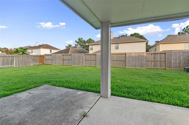 Building Photo - 16535 Cypress Bridge Dr