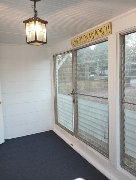 Building Photo - 295 Norwood Ave NE