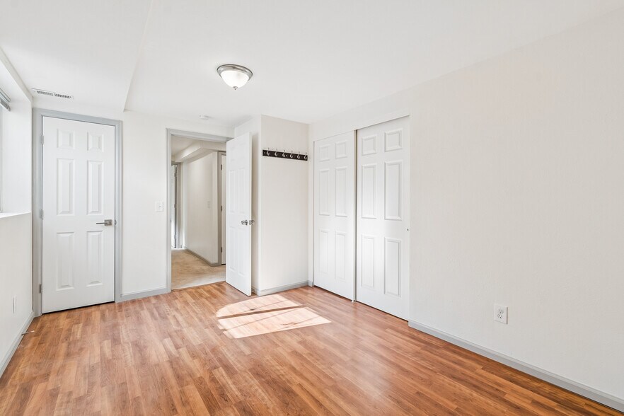 Building Photo - 4215 S Lipan St