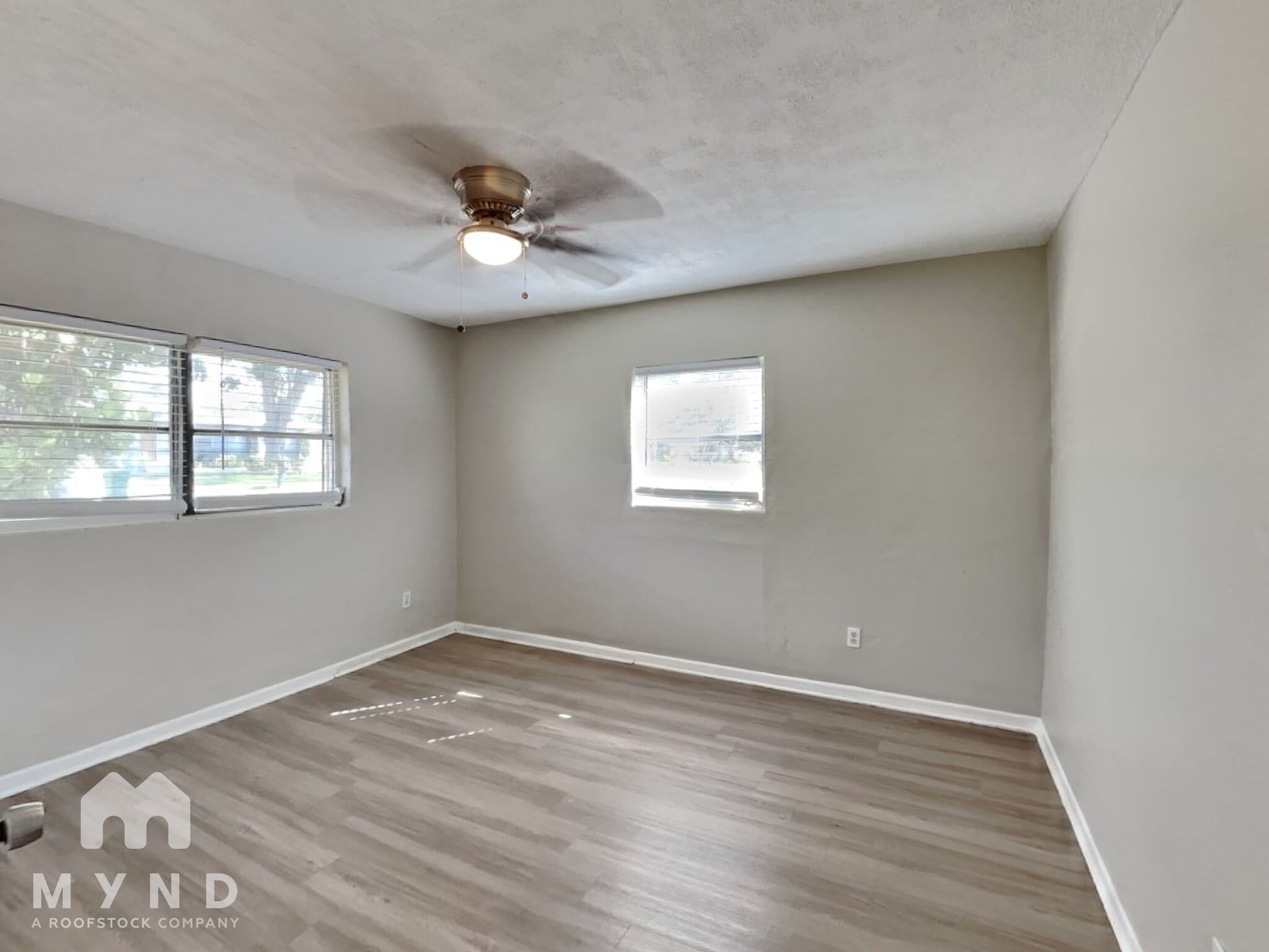 Building Photo - 1652 S Jefferson Ave