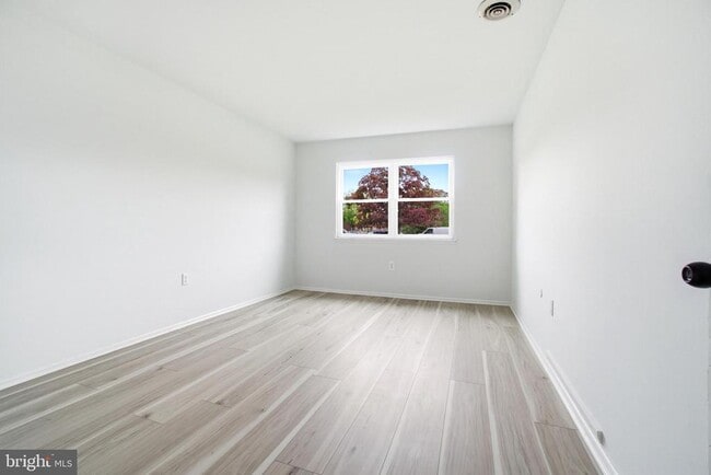 Building Photo - 1137 Kaye Ct