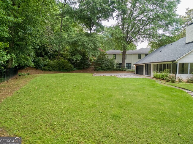 Building Photo - 4708 Tall Pines Dr NW