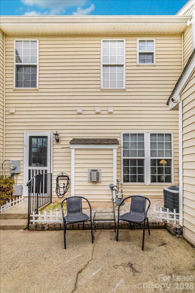 Building Photo - 4100 Christine Ln