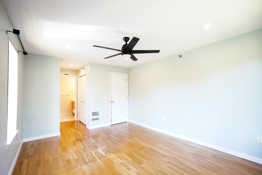 Building Photo - 500 Candlewood 38