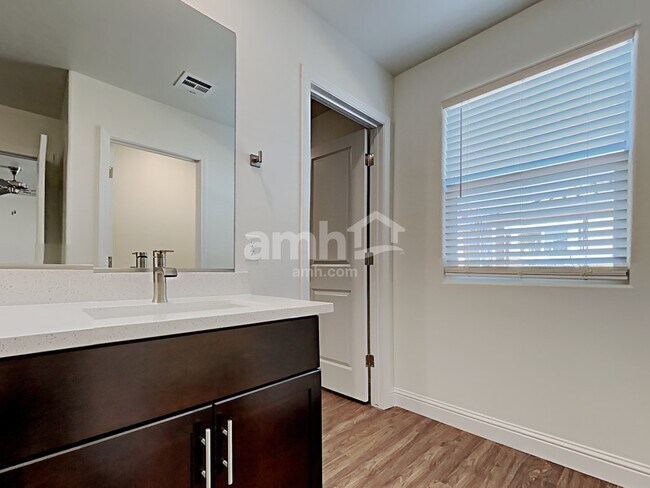 Building Photo - 716 Terrain Star Ave