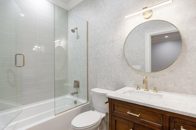 Building Photo - 265 Trunk St NE