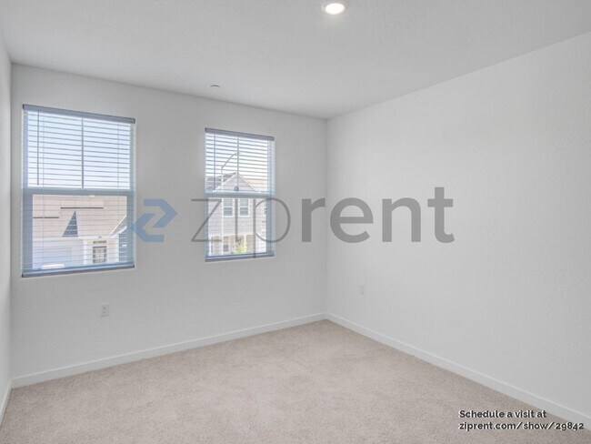 Building Photo - 7225 E Amherst Ave