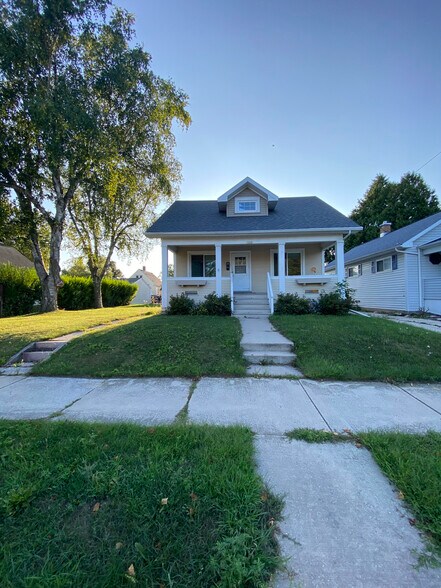 Building Photo - 1228 N 18th St