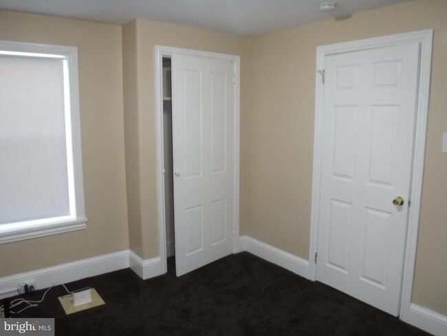 Building Photo - 540 George St