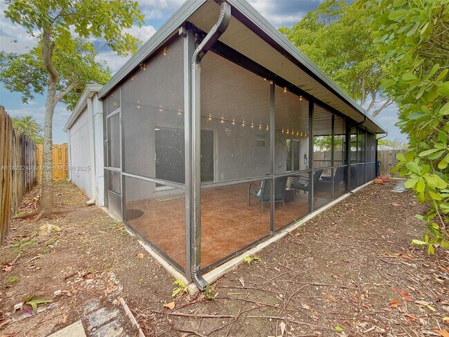 Building Photo - 9802 SW 222nd Terrace
