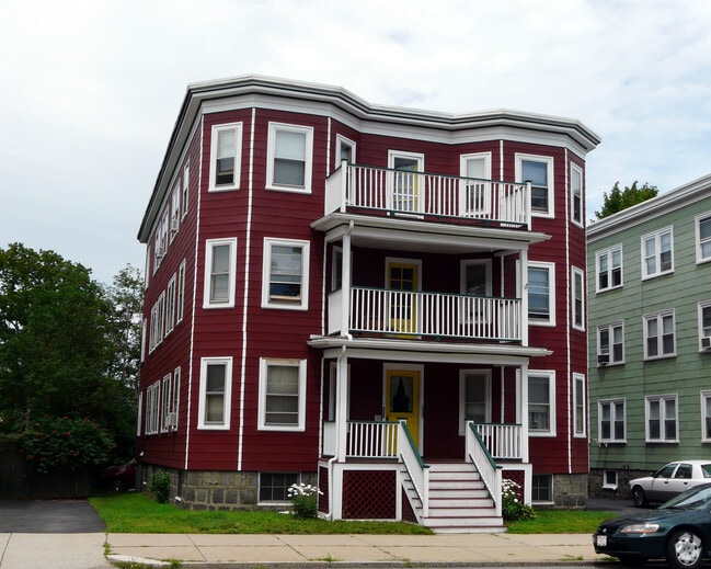 Primary Photo - 125-127 Belgrade Ave