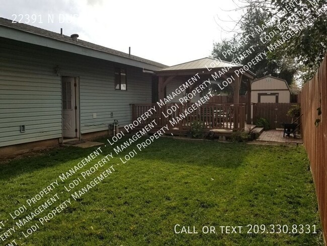 Building Photo - 22391 Dustin Rd