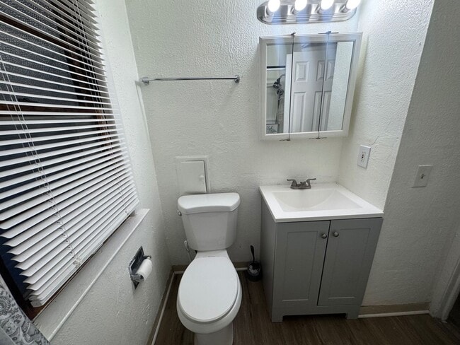 Building Photo - This Charming 3BR Single Family Home!