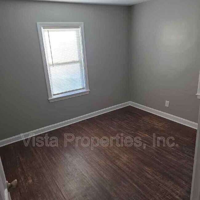 Building Photo - 1021 W Indian Trail