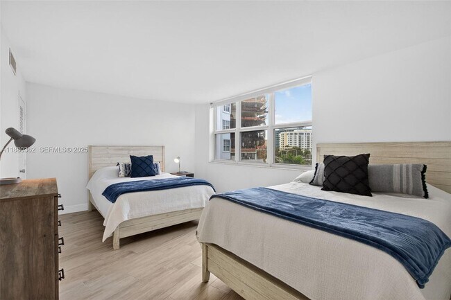 Building Photo - 1340 S Ocean Blvd