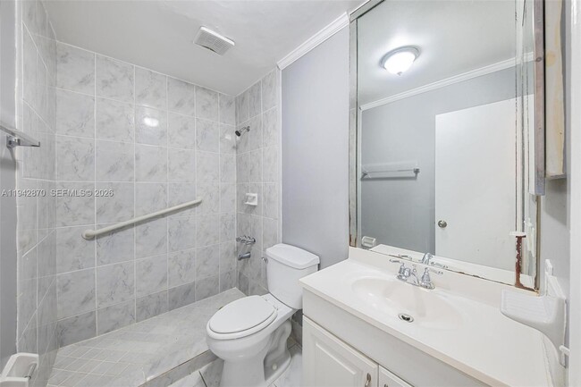 Building Photo - 2348 SW 138th Pl