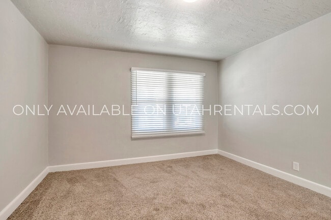 Building Photo - 222 S 100 E