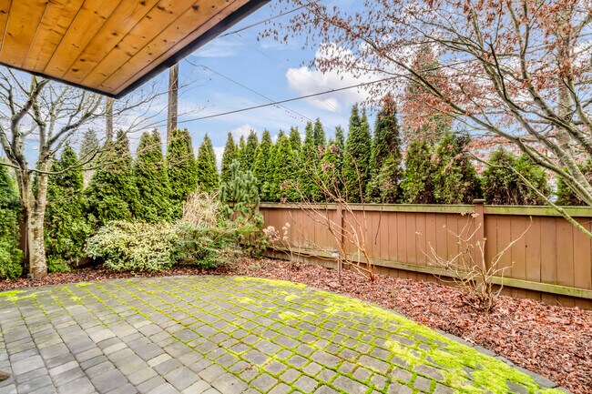 Building Photo - 1103 NW 85th St