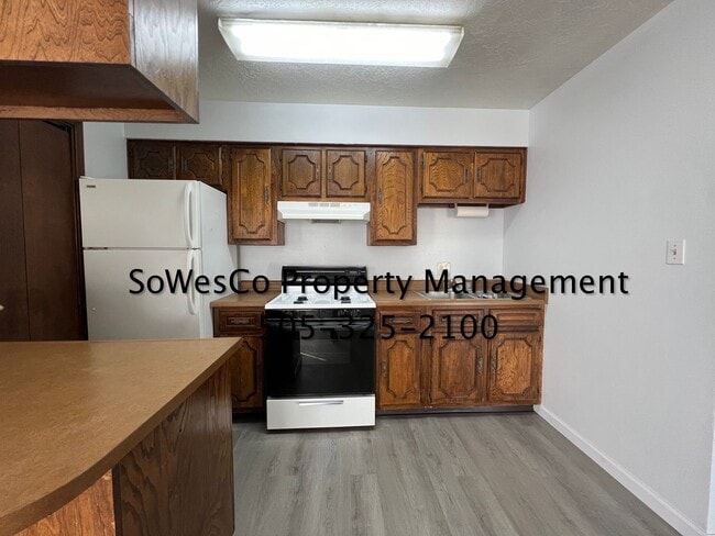 Building Photo - 503 Glade Pl
