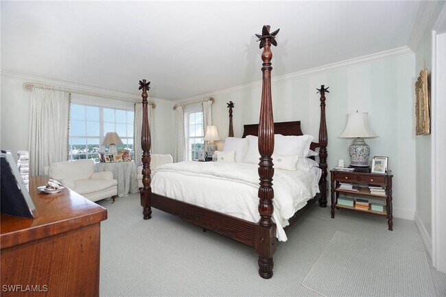 Building Photo - 1900 Gulf Shore Blvd N