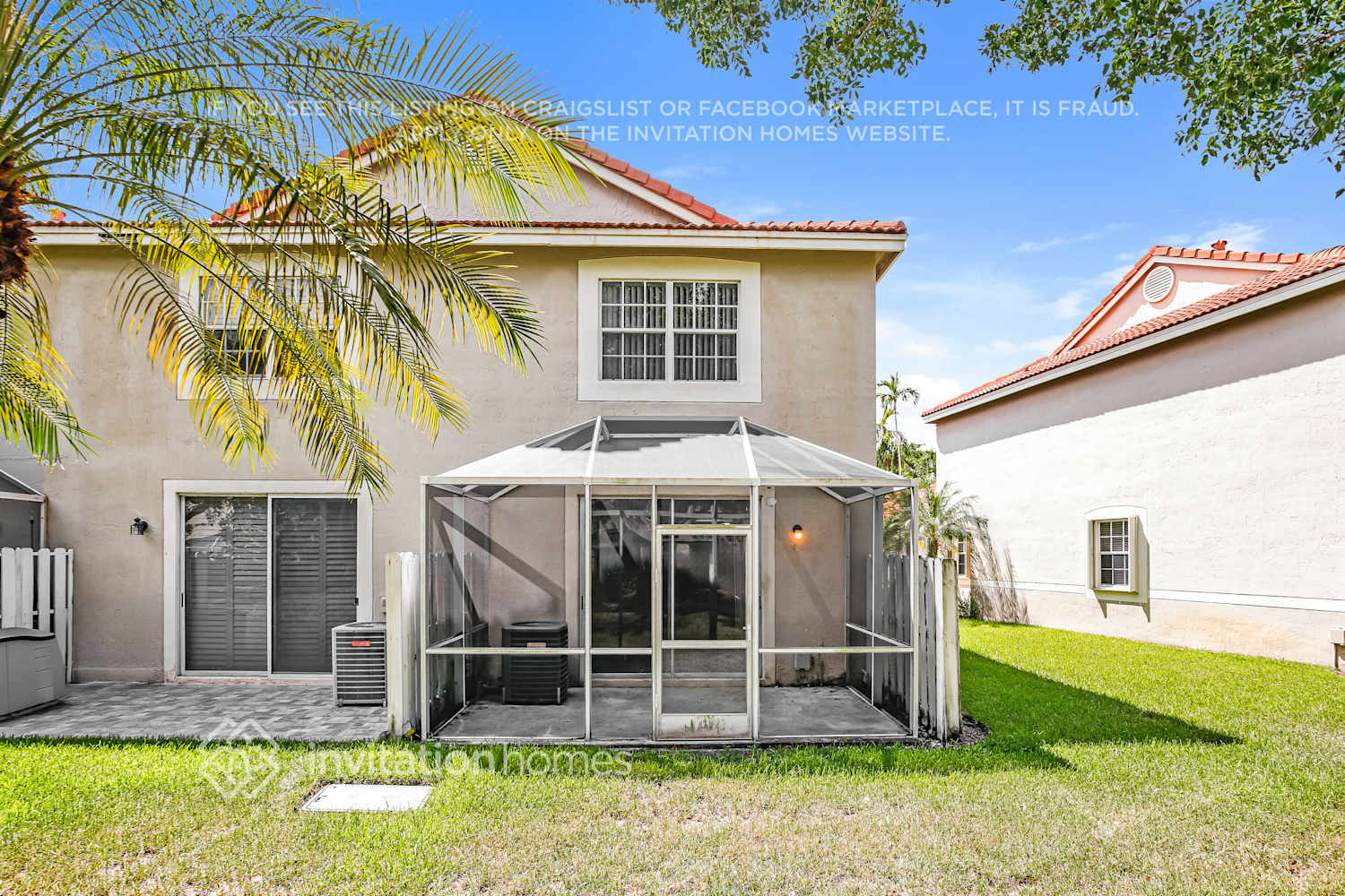 Building Photo - 1136 Sorrento Dr