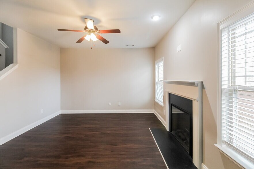 Building Photo - 522 Kirkland Dr