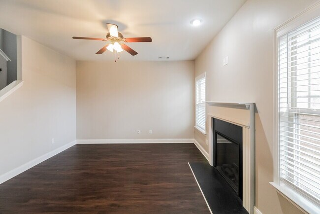 Building Photo - 522 Kirkland Dr