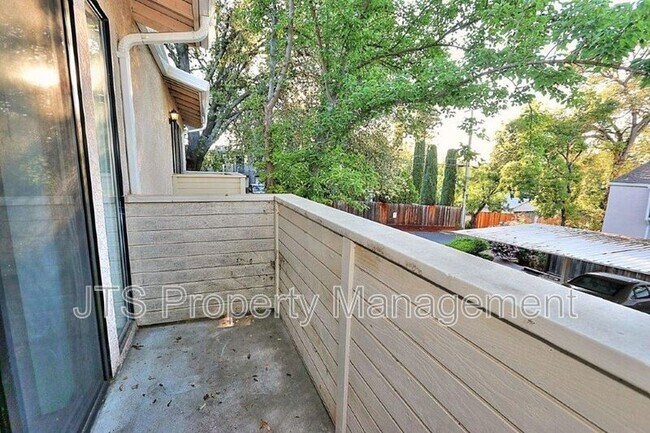 Building Photo - 5820 Alorn Ln