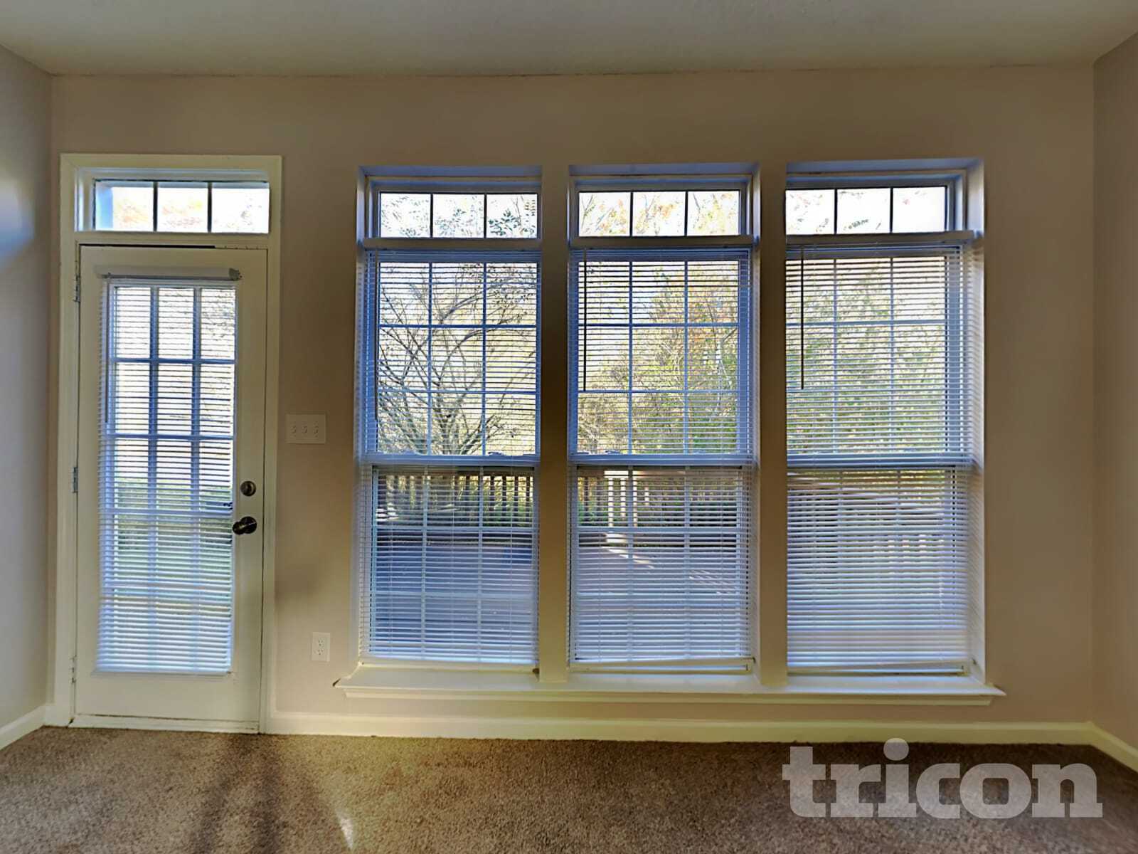 Building Photo - 1606 Oak Knoll Ln
