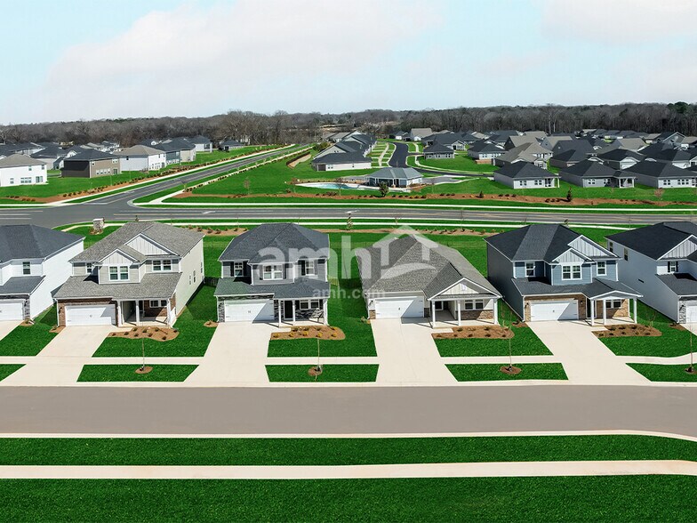 Building Photo - 3527 Lincoln Hts Ln