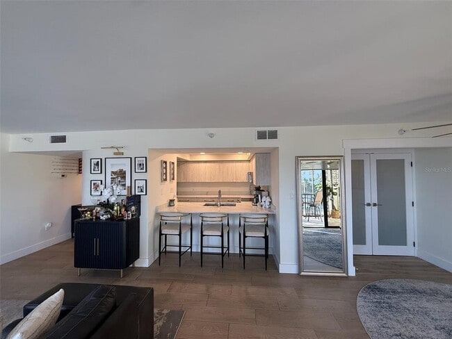 Building Photo - 11 Sunset Dr