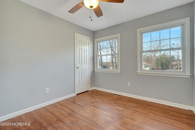 Building Photo - 22 Brookside Ct
