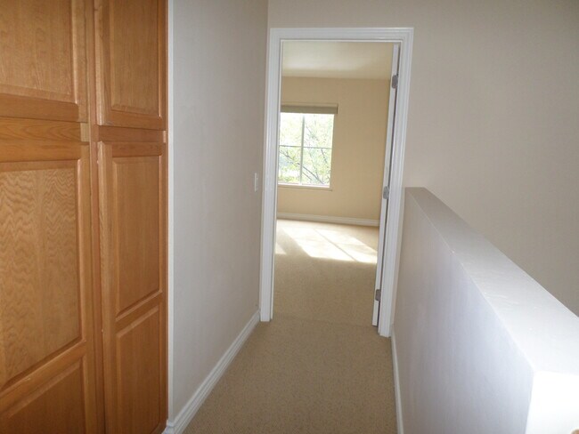 Building Photo - 5005 Golondrina Way