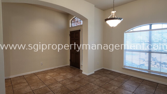 Building Photo - 126 Beacon Hill Ln