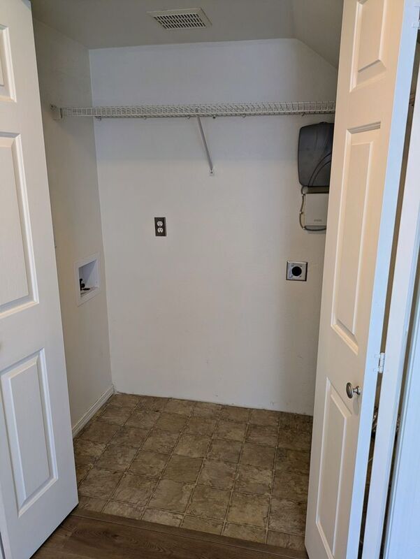 Building Photo - 17985 SW 115th Ave