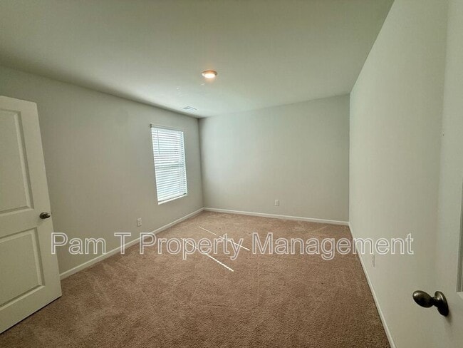 Building Photo - 512 Turpentine Trl