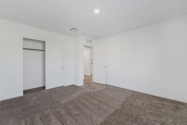 Building Photo - 894 Cadence Vw Wy