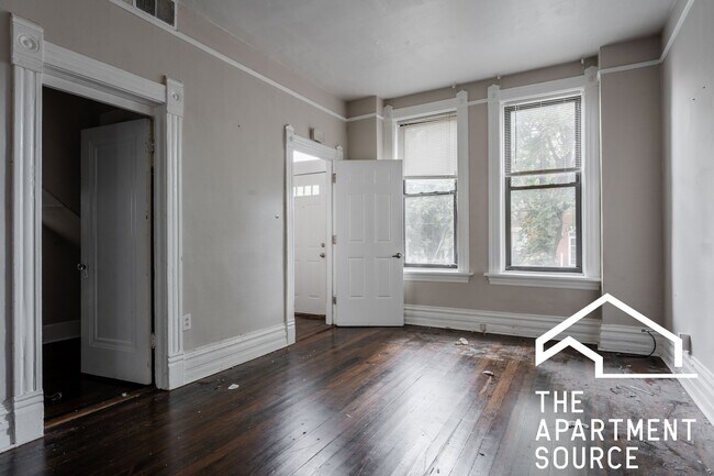 Building Photo - 2031 W Moffat St