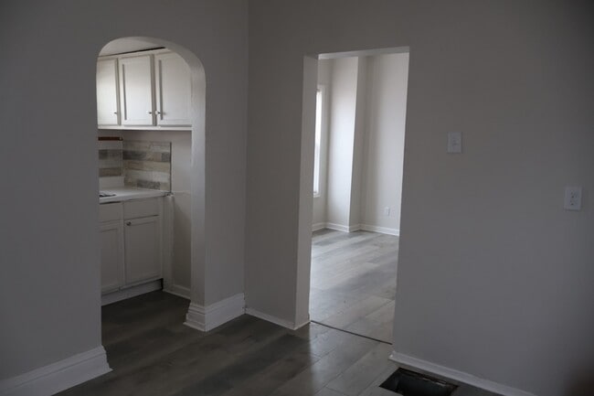 Building Photo - 602 W 145th St