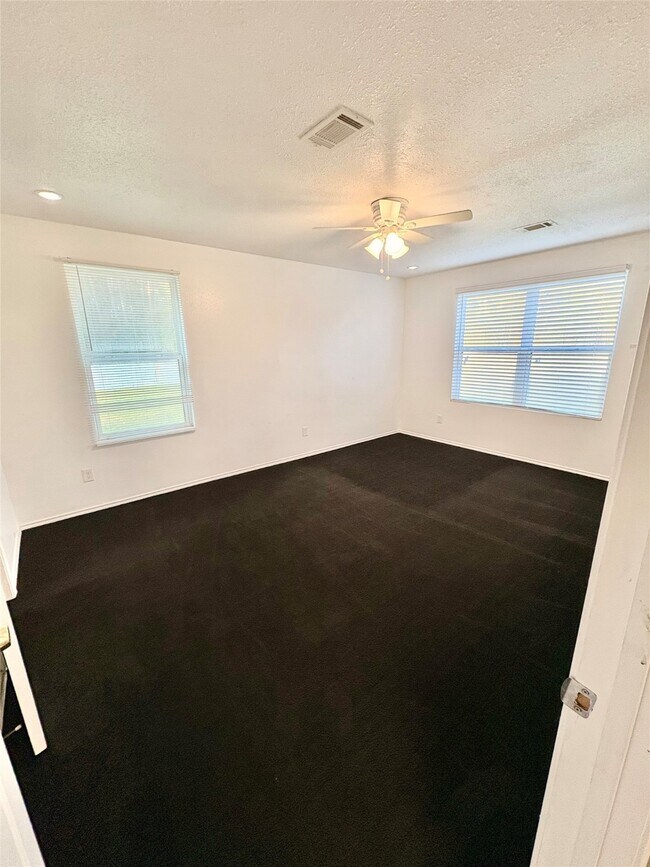 Building Photo - 9822 Candy Ct