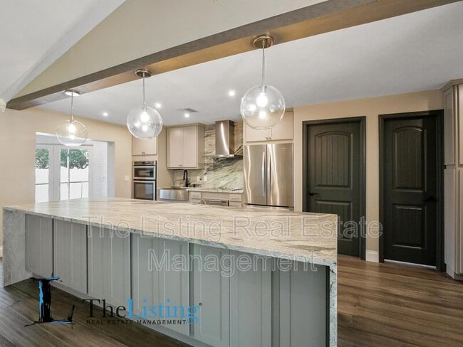 Building Photo - 8268 Burgos Ct