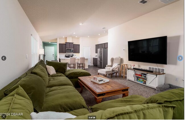 Building Photo - 13 Pinnacle Pl