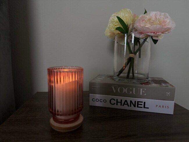 Building Photo - 610 Sticks St