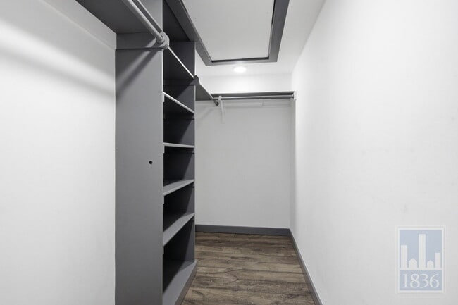 Building Photo - 13009 Lamplight Village Ave