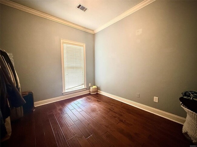 Building Photo - 5812 Lotus Cir